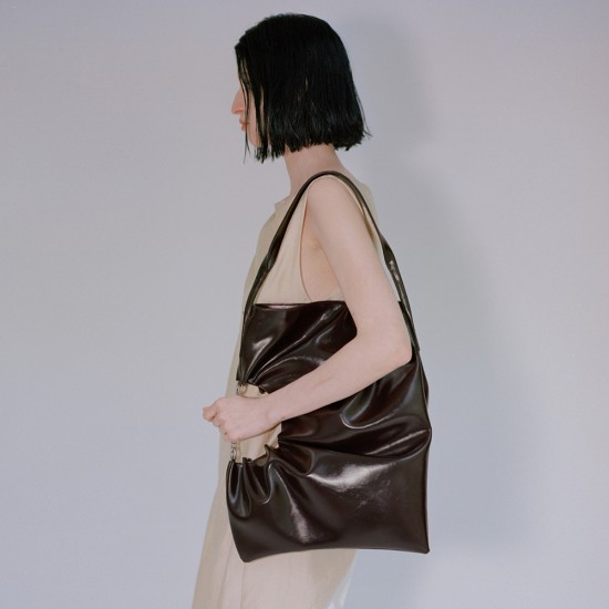 Cowhide one-shoulder, pleated large bag tote bag